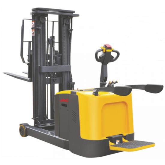 reach stacker forklift