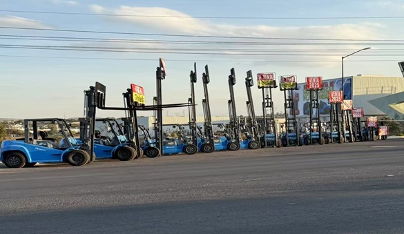 تحليل مبيعات شاحنات الرافعات الشوكية في الصين في يناير: حطمت الصادرات الأرقام القياسية التاريخية لنفس الفترة لمدة 11 شهرًا متتاليًا