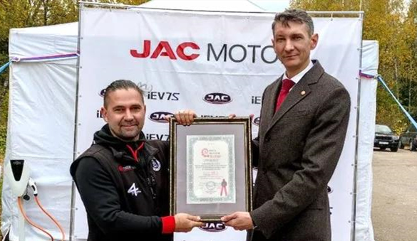  ال الأميال من JAC يتم تضمين مركبات الطاقة الجديدة في 